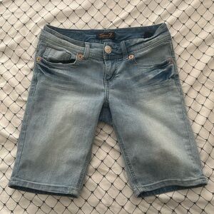 Seven7 Women's Faded Blue Jean Shorts
